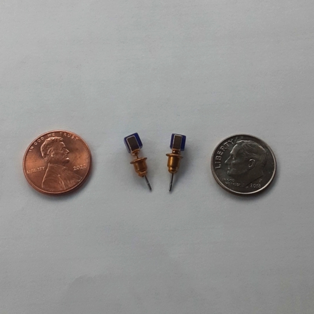 Blue and Gold Tone Stud Earrings - Picture 5 of 5